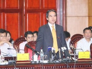 State Bank Governor answers questions on bad debts